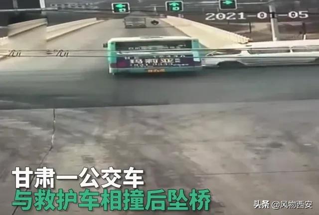 今日科普一下！救护车货车碰撞侧翻,百科词条爱好_2024最新更新