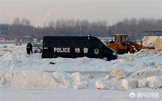 今日科普一下！冰雪辽宁舰亮相尔滨,百科词条爱好_2024最新更新